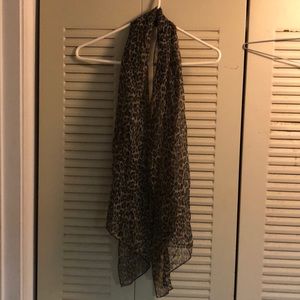 Leopard Shaw